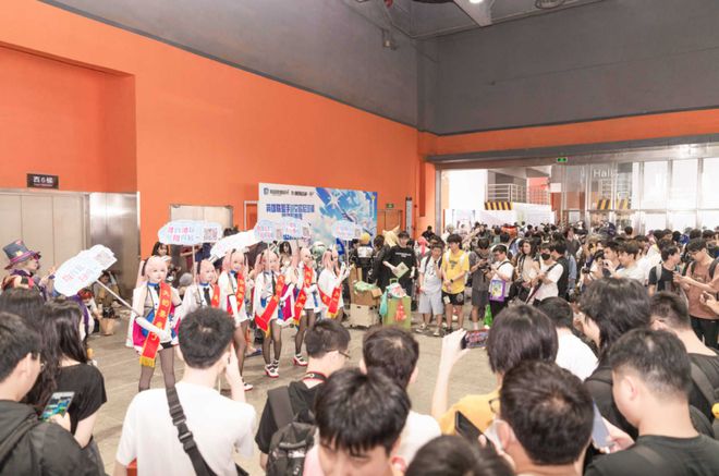 》的线下活动就跟回家了一样OG真人每次参加《碧蓝航线(图4)